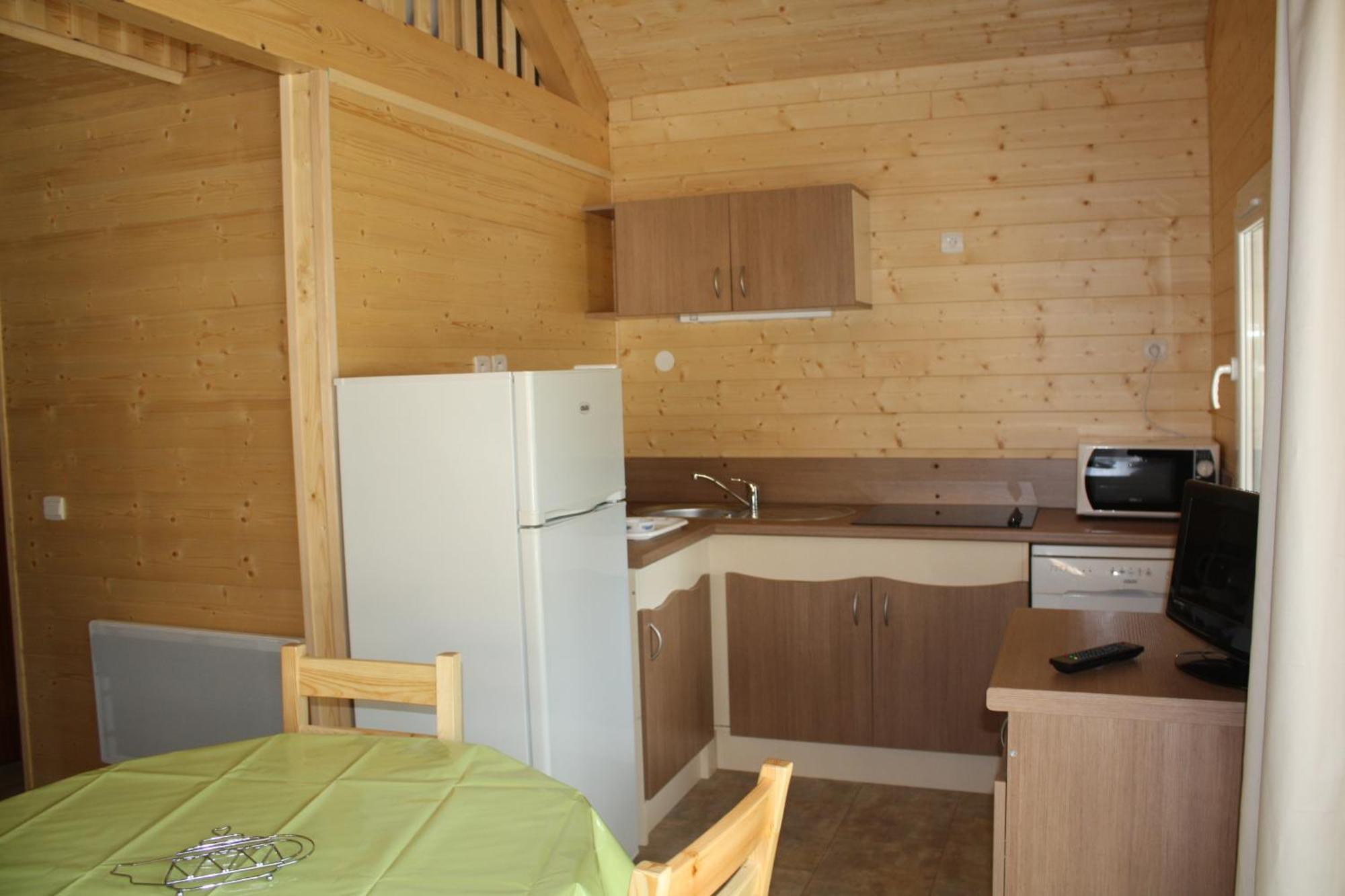 Parc Residentiel De Loisir : Le Loup Blanc Du Riou Hotel Barcelonnette Ngoại thất bức ảnh