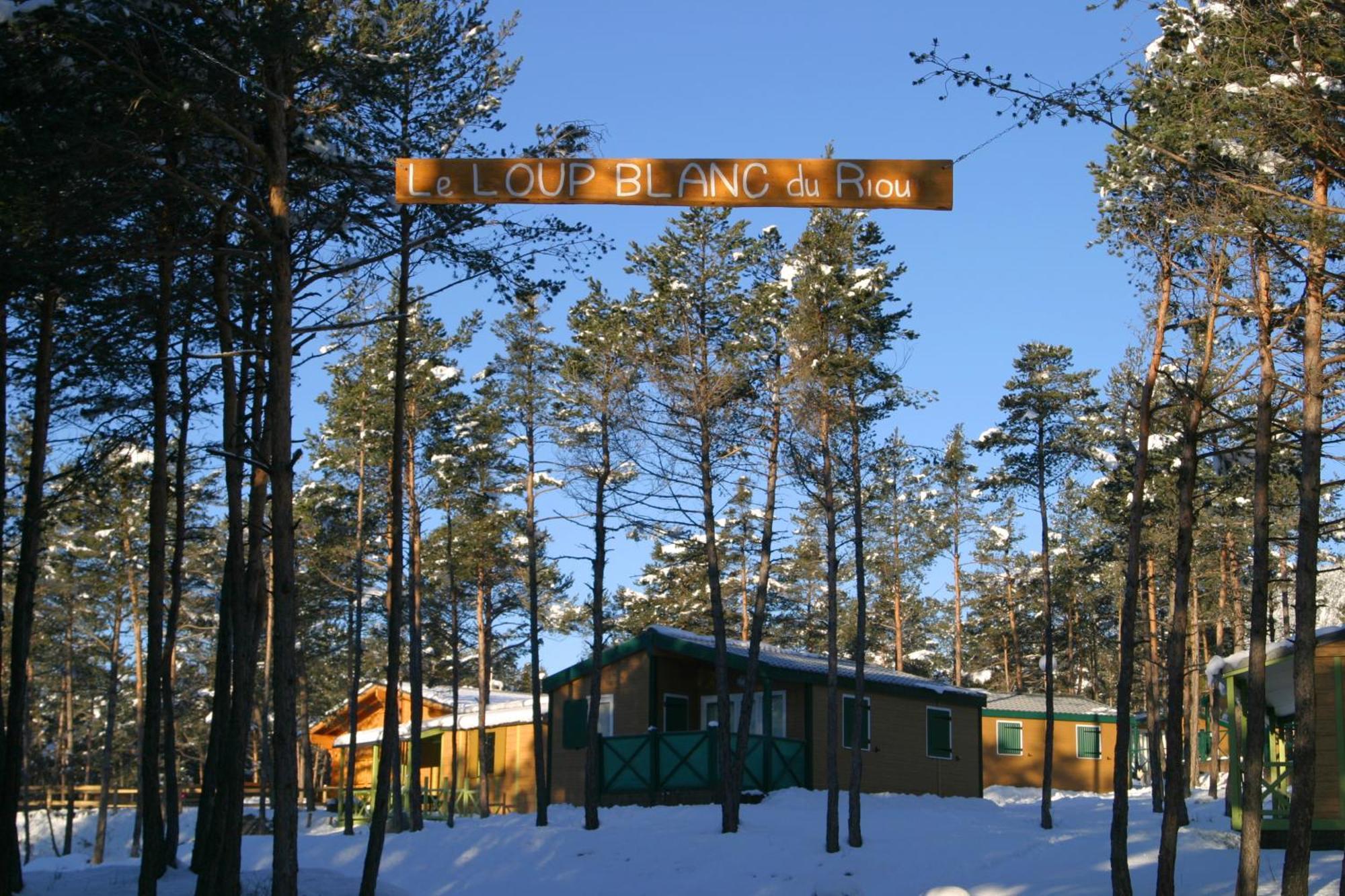 Parc Residentiel De Loisir : Le Loup Blanc Du Riou Hotel Barcelonnette Ngoại thất bức ảnh