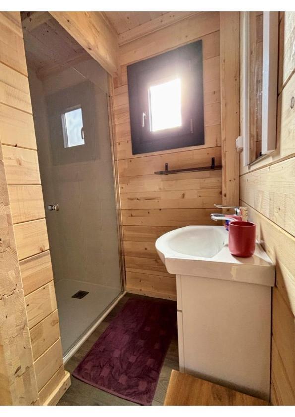 Parc Residentiel De Loisir : Le Loup Blanc Du Riou Hotel Barcelonnette Ngoại thất bức ảnh