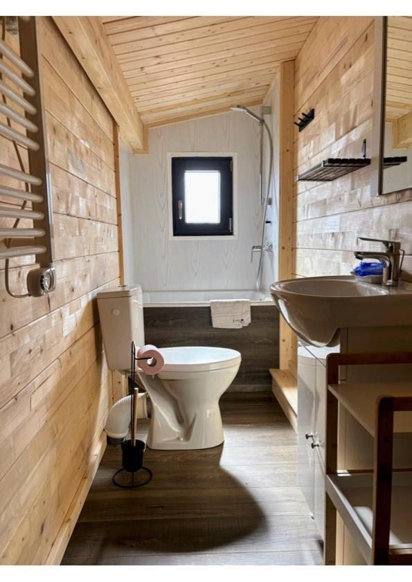 Parc Residentiel De Loisir : Le Loup Blanc Du Riou Hotel Barcelonnette Ngoại thất bức ảnh