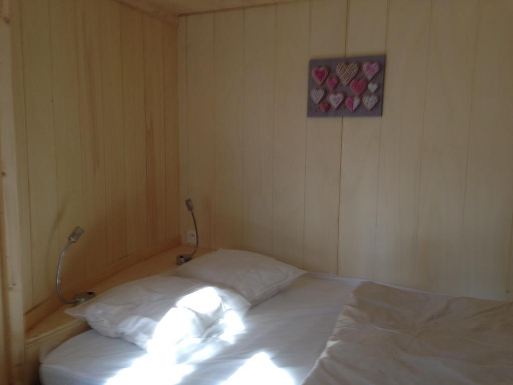 Parc Residentiel De Loisir : Le Loup Blanc Du Riou Hotel Barcelonnette Ngoại thất bức ảnh